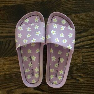 MELISSA X LARROUDE slides lavender daisy floral sandals